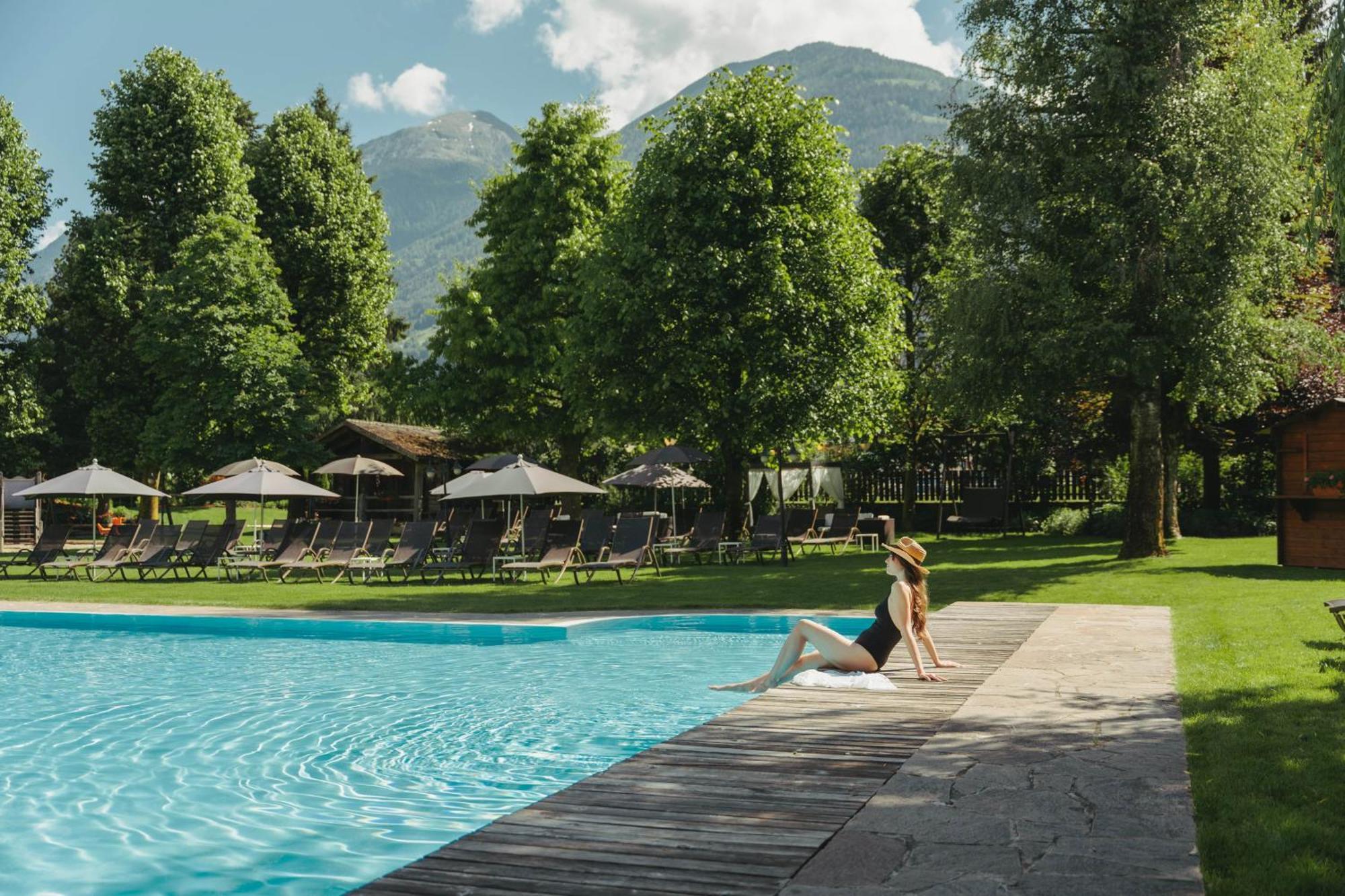 Ferien & Wellnesshotel Windschar Brunico Exterior foto